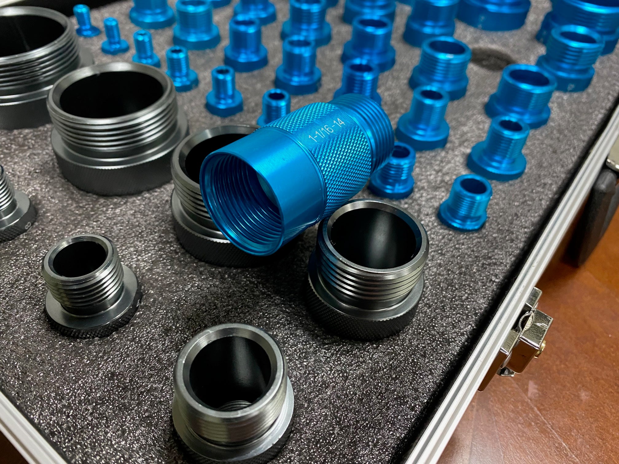 AE7592 NPT / JIC / ORB / ORFS / SAE 45 /AN Thread US Standards