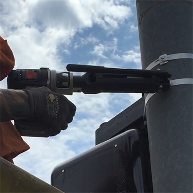 UL4000-D by Band-It | ULTRA-LOK® Cordless Tool | Installs Ultra-Lok® Band & Preformed Clamps